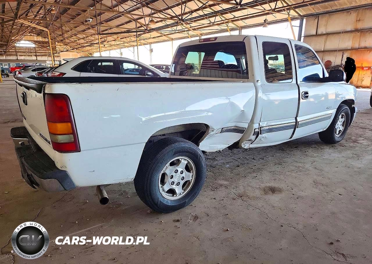 2000 Chevrolet Silverado C1500 VIN:2GCEC19T3Y1113618 - 3