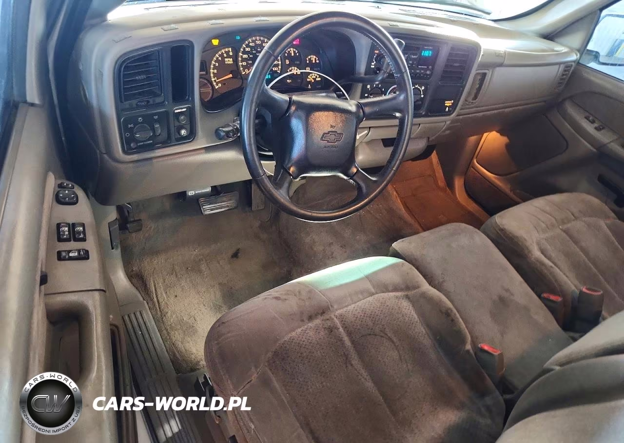 2000 Chevrolet Silverado C1500 VIN:2GCEC19T3Y1113618 - 8