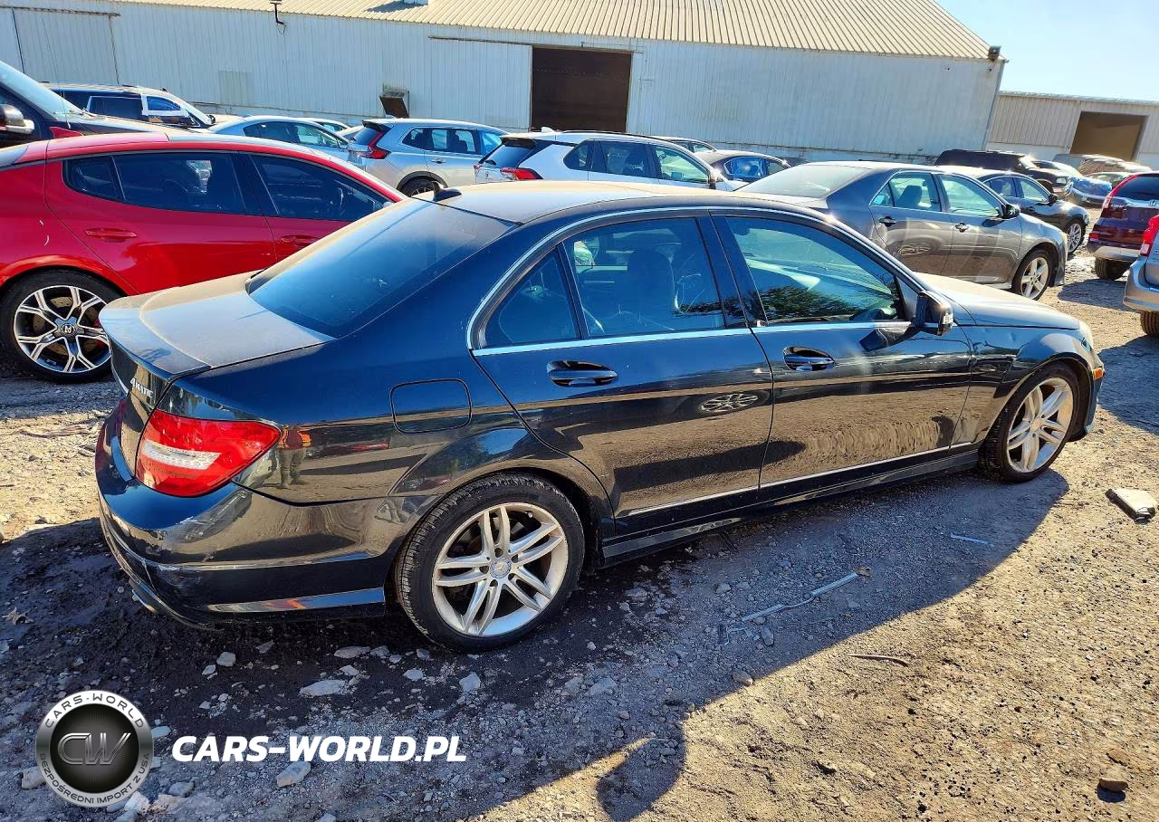 2013 Mercedes-Benz C 300 4Matic VIN:WDDGF8AB9DR250839 - 3