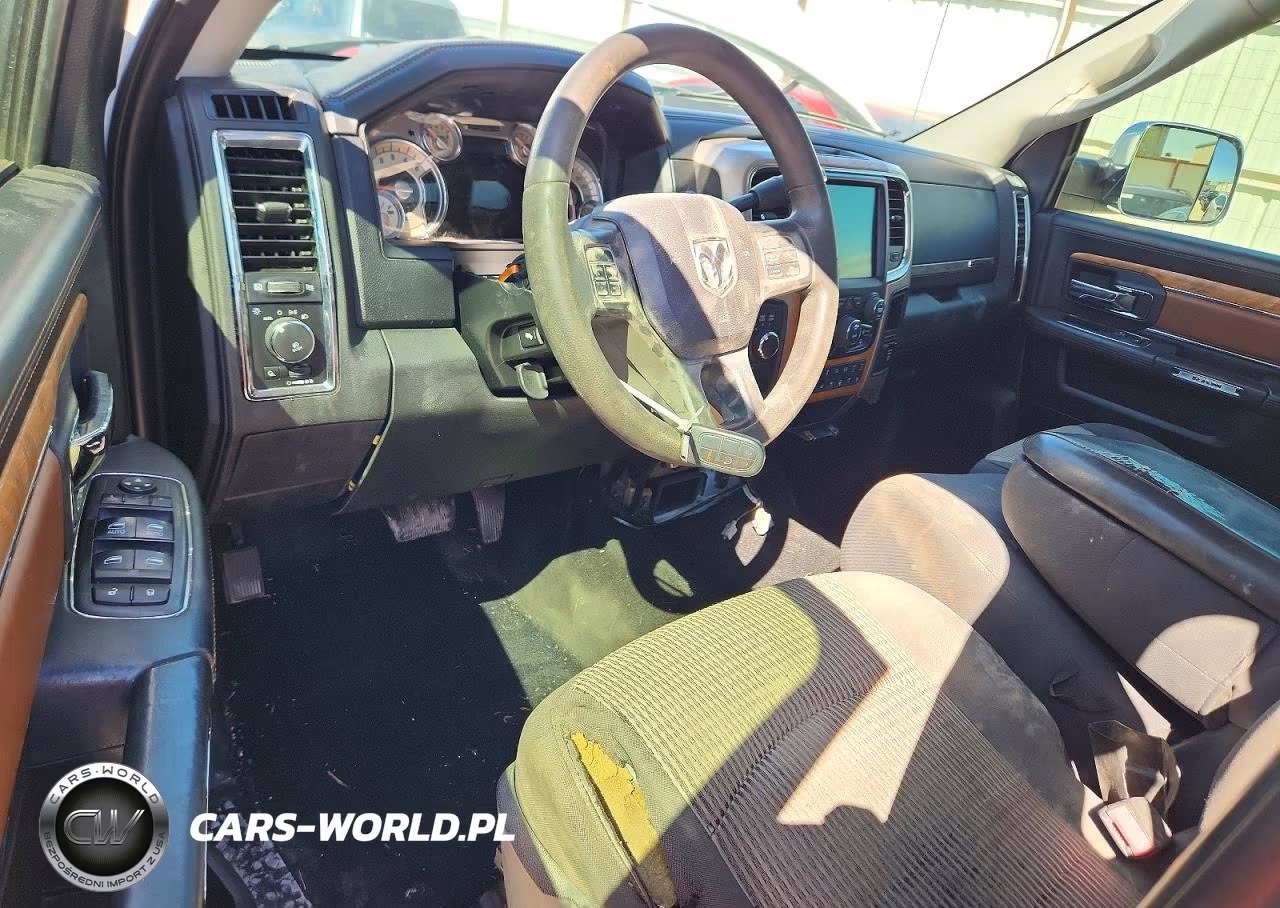 2017 Ram 2500 Longhorn VIN:3C6UR5GL5HG588982 - 8