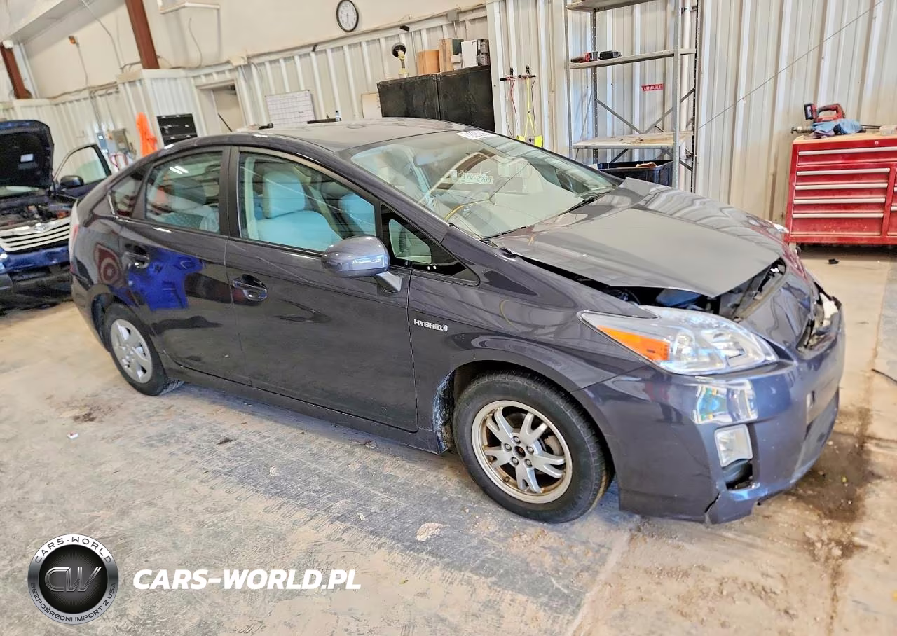 2011 Toyota Prius Two VIN:JTDKN3DU4B5329265 - 4