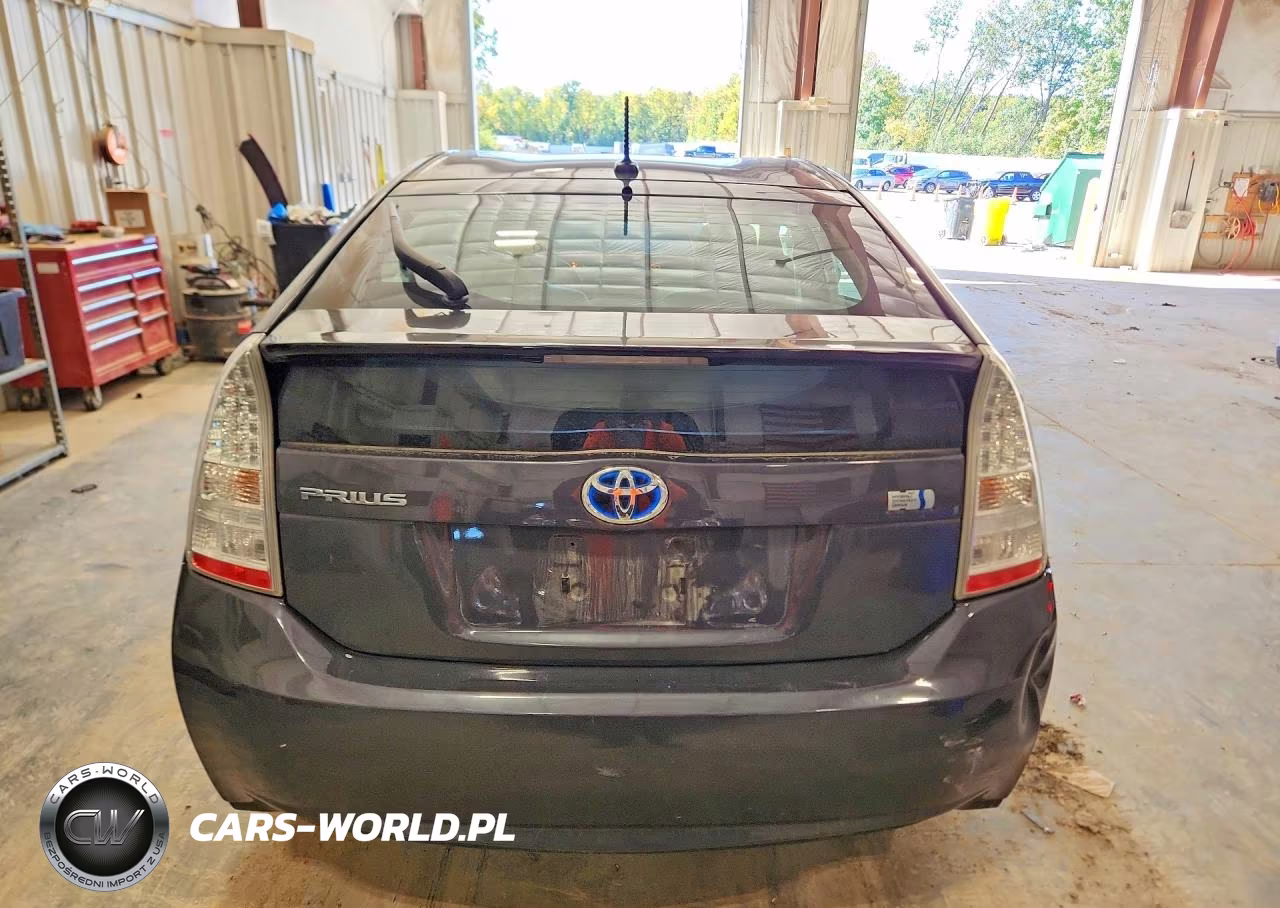 2011 Toyota Prius Two VIN:JTDKN3DU4B5329265 - 6