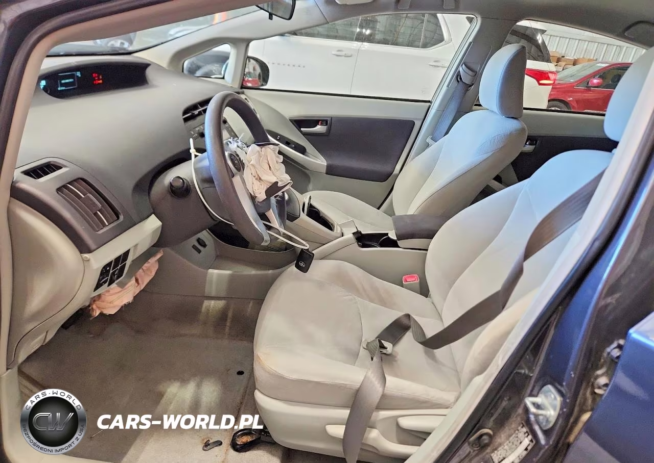 2011 Toyota Prius Two VIN:JTDKN3DU4B5329265 - 7