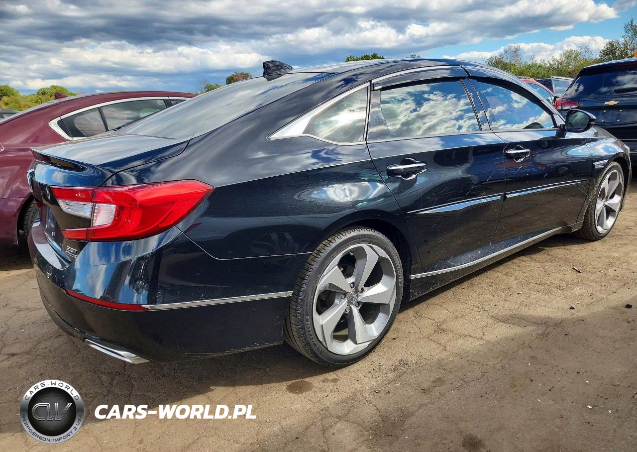 2018 Honda Accord Touring VIN:1HGCV2F99JA004920 - 3