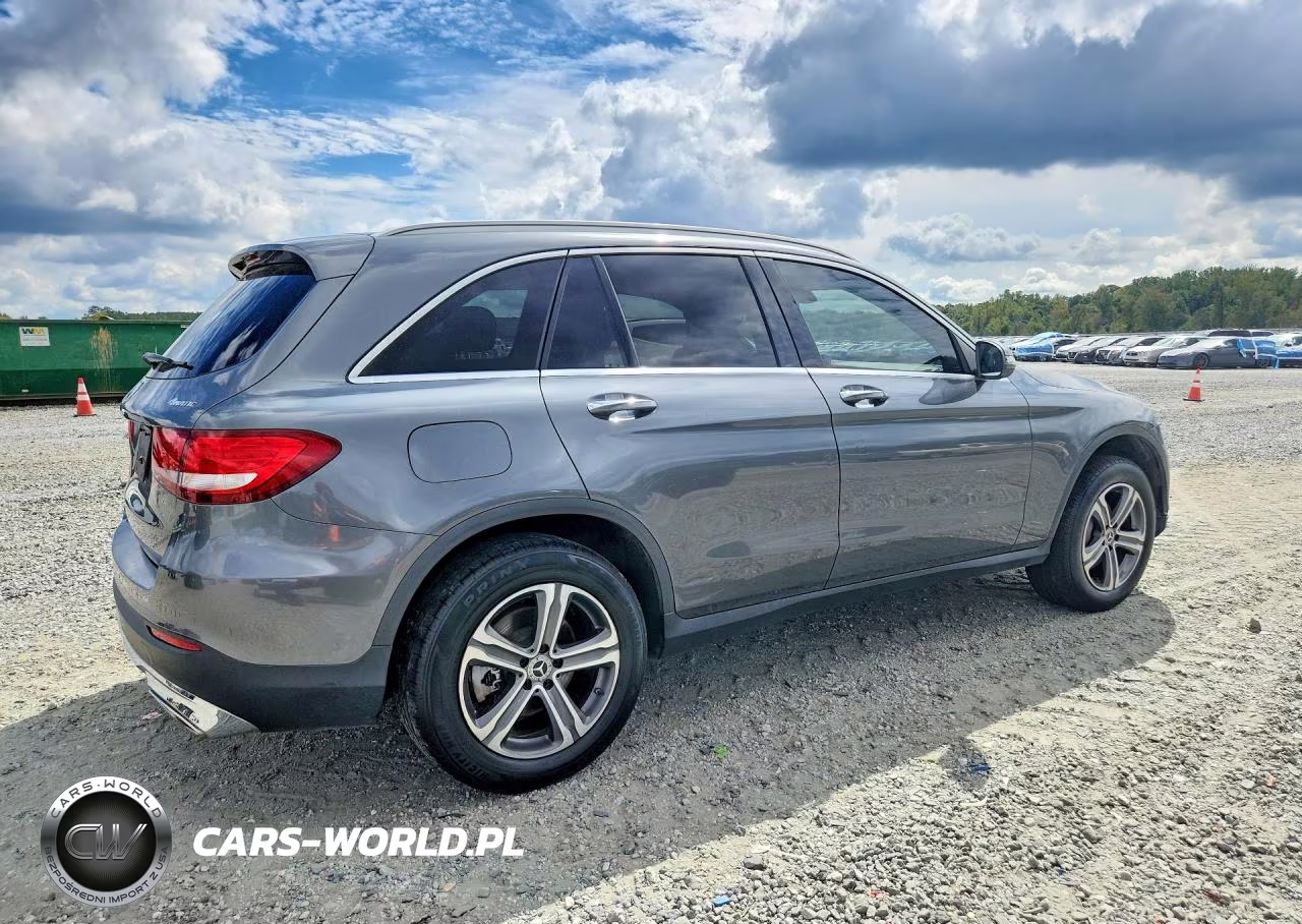 2018 Mercedes-Benz Glc 300 4Matic VIN:WDC0G4KB2JV075394 - 3