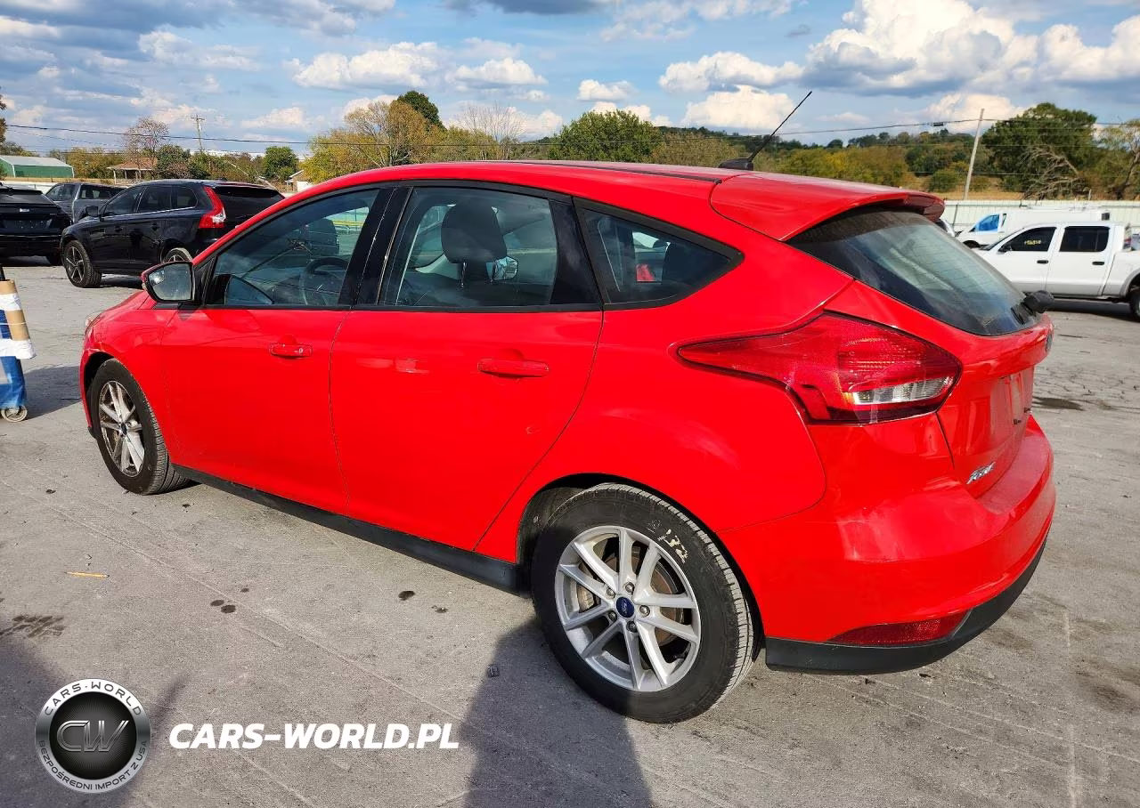 2017 Ford Focus Se VIN:1FADP3K26HL337933 - 2