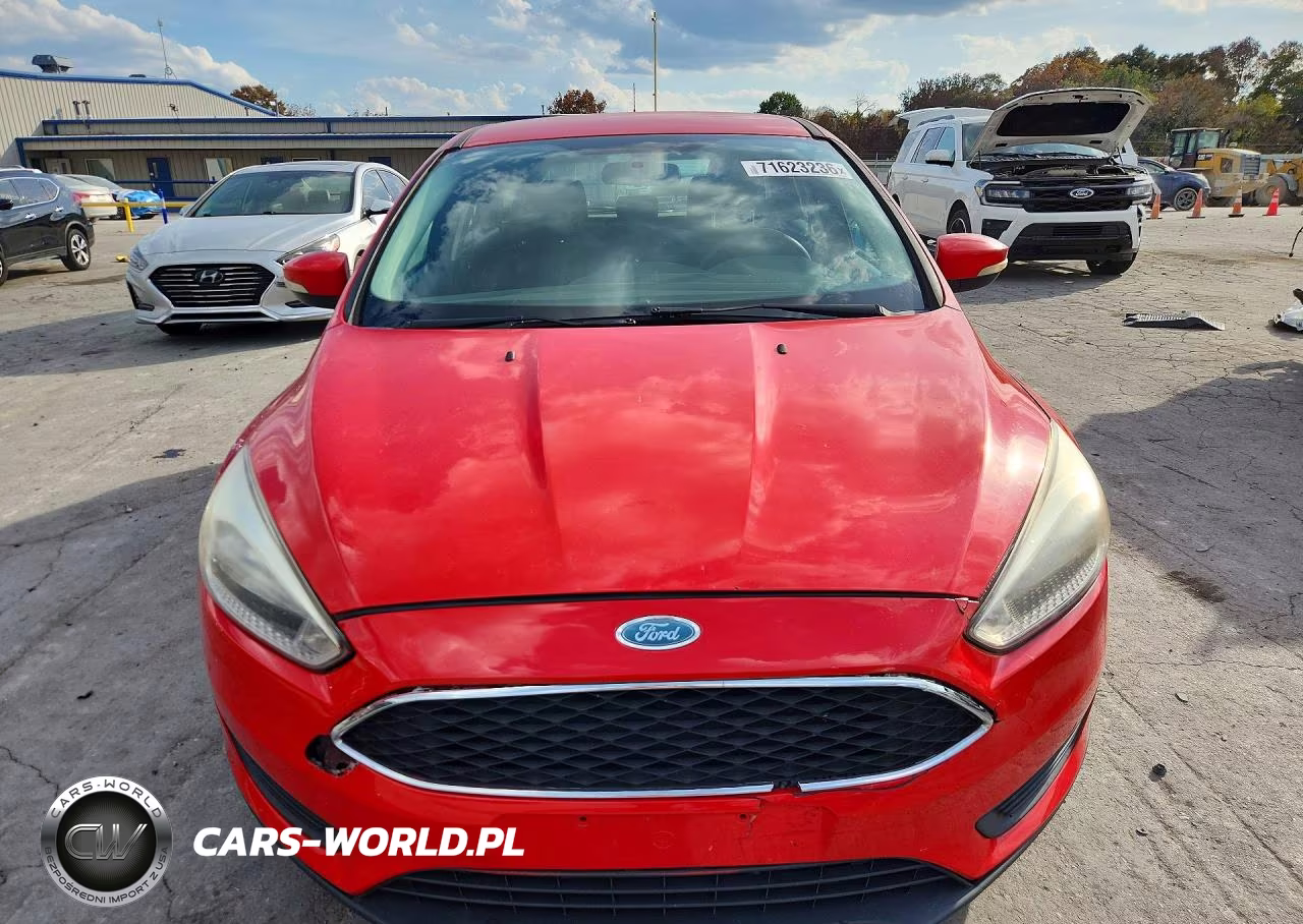 2017 Ford Focus Se VIN:1FADP3K26HL337933 - 5