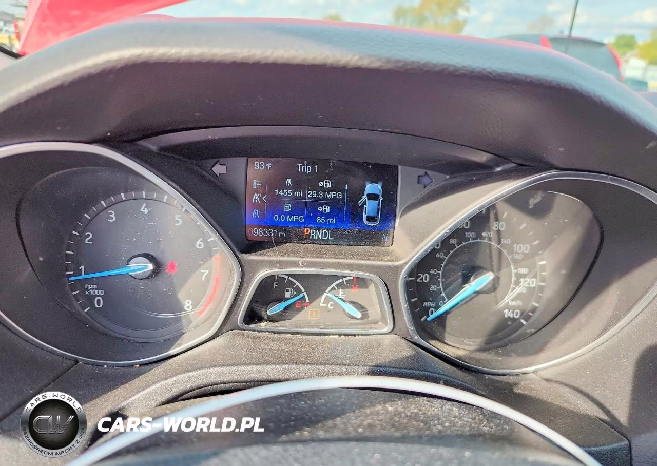 2017 Ford Focus Se VIN:1FADP3K26HL337933 - 9