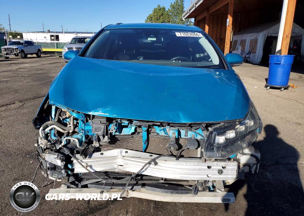 2018 Toyota Prius Prime Advanced VIN:JTDKARFP5J3073816 - 5