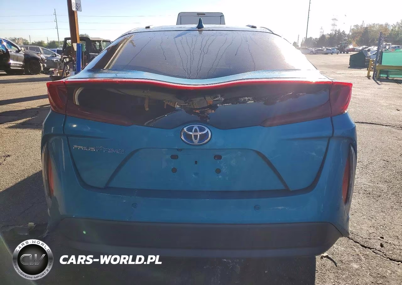 2018 Toyota Prius Prime Advanced VIN:JTDKARFP5J3073816 - 6