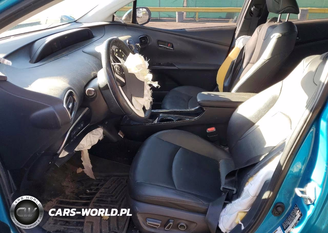 2018 Toyota Prius Prime Advanced VIN:JTDKARFP5J3073816 - 7