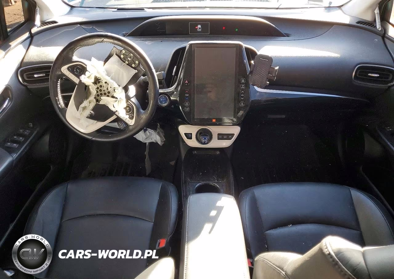 2018 Toyota Prius Prime Advanced VIN:JTDKARFP5J3073816 - 8