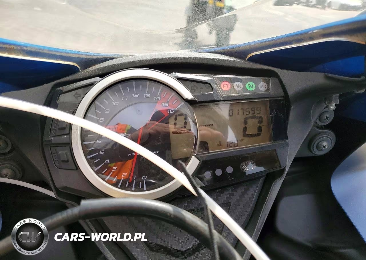 2012 Suzuki Gsx750 VIN:JS1GR7MA3C2100693 - 7