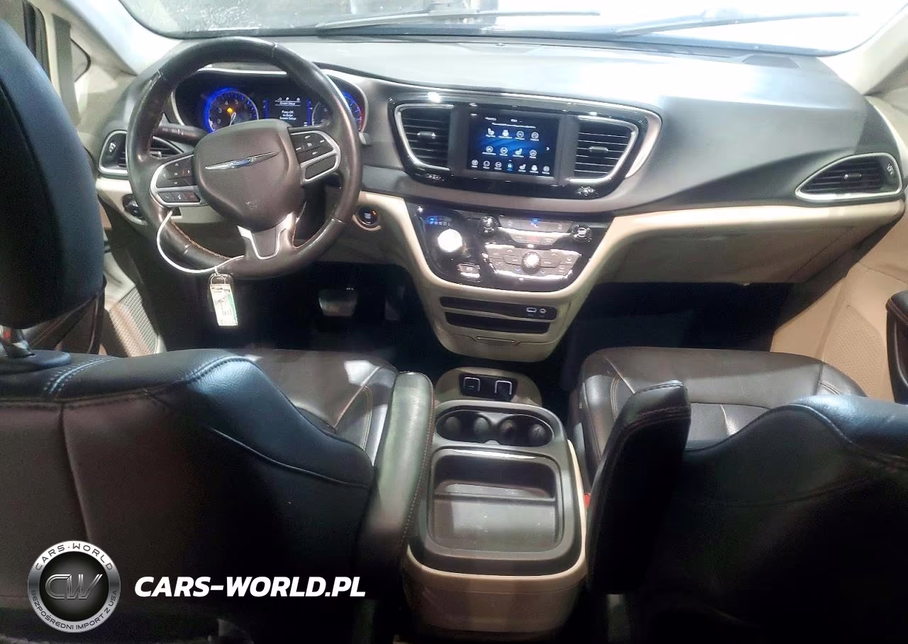 2020 Chrysler Pacifica Touring L VIN:2C4RC1BG9LR281756 - 8