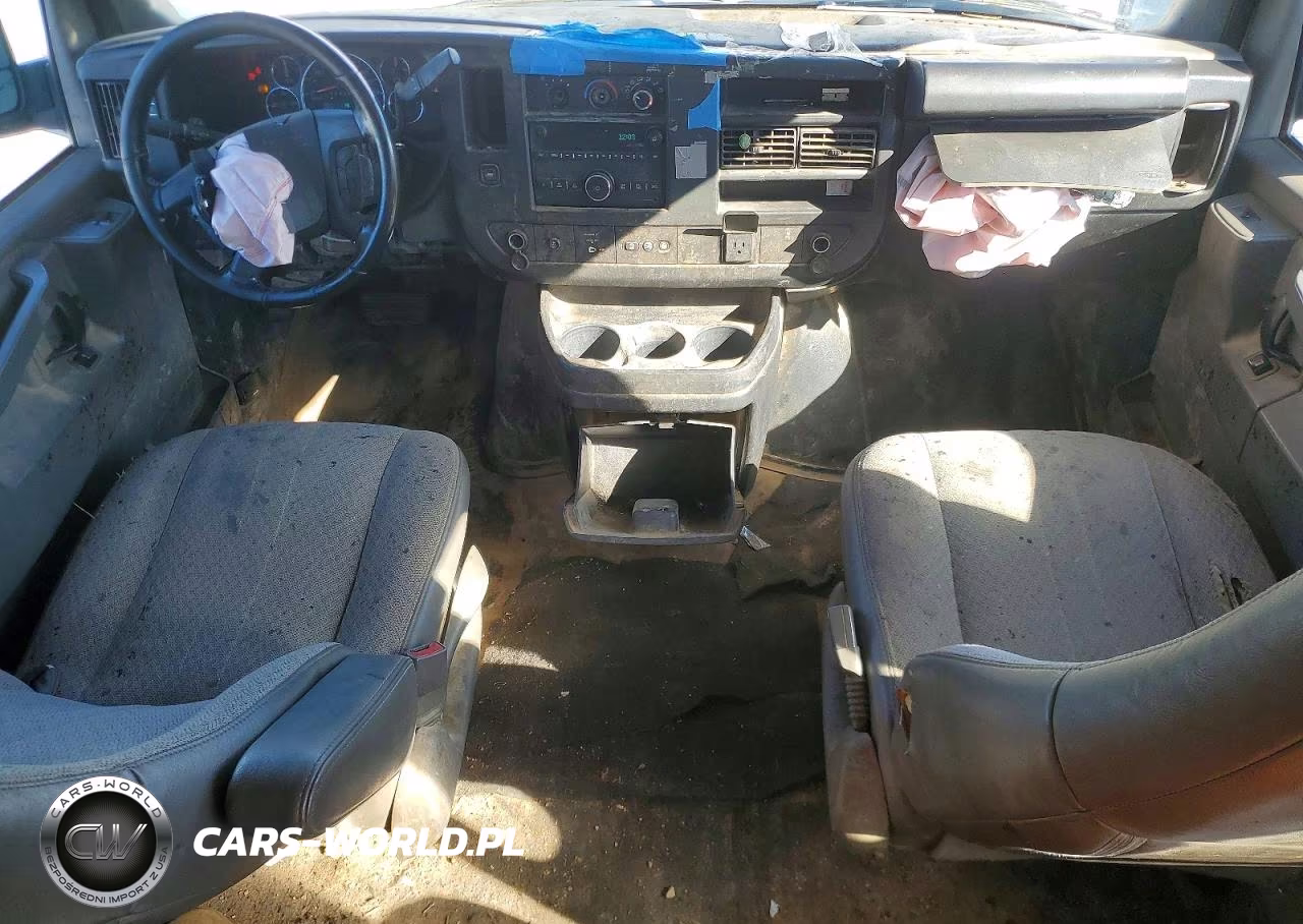 2020 GMC Savana2500 VIN:1GTW7AFG9L1217593 - 8