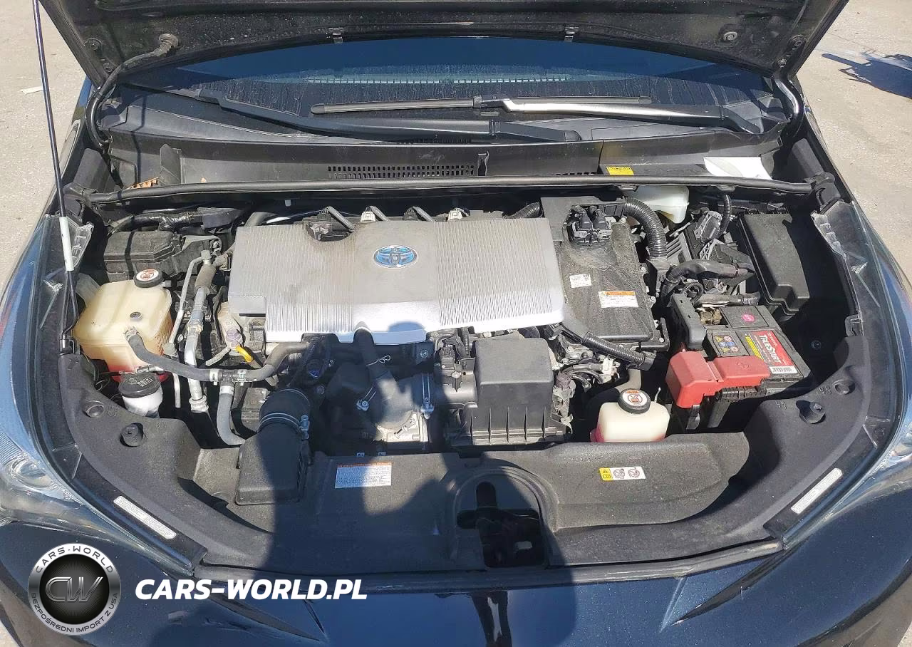 2018 Toyota Prius Four VIN:JTDKARFU2J3546559 - 11