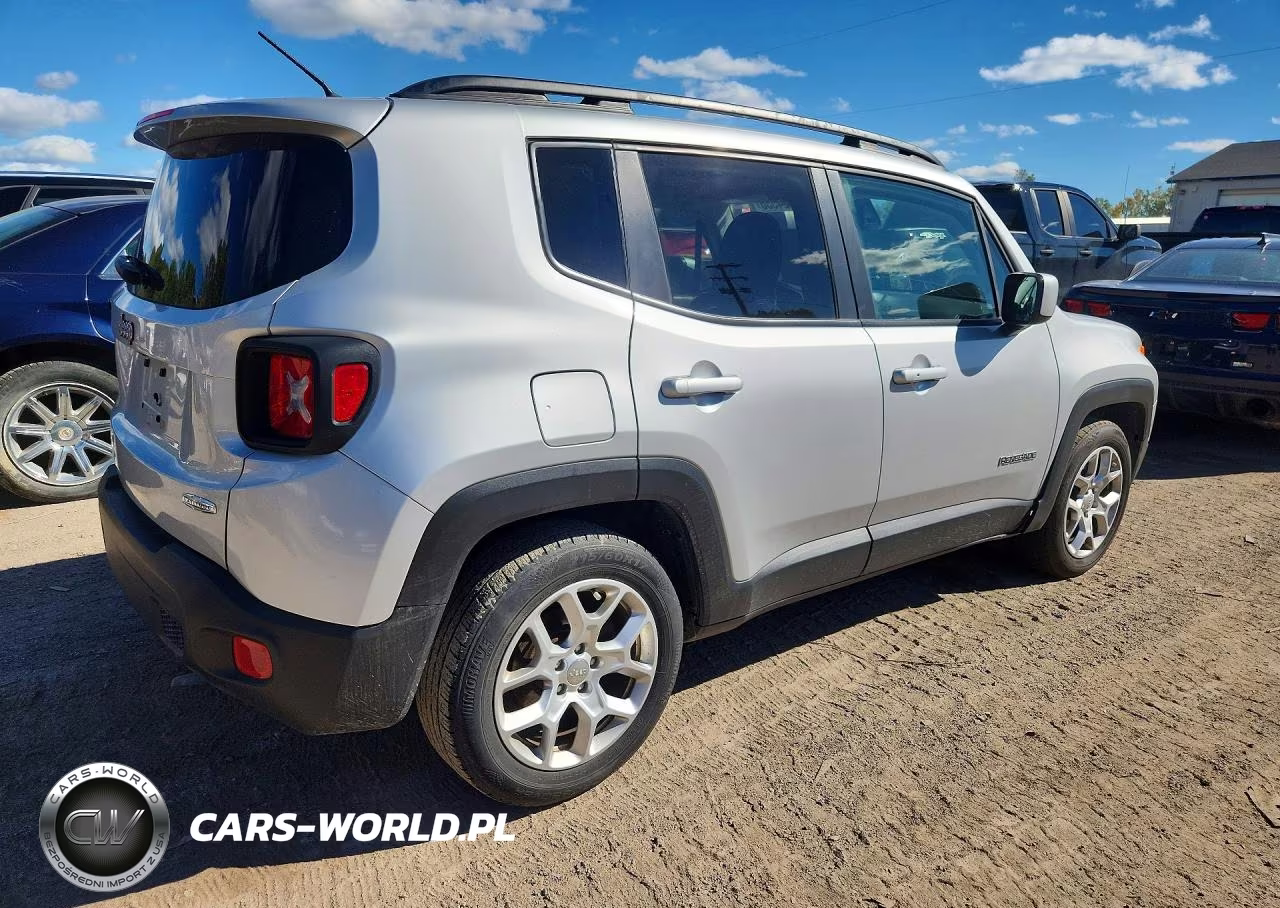 2016 Jeep Renegade Latitude VIN:ZACCJABT0GPC51533 - 3