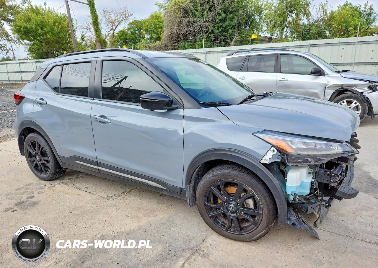2023 Nissan Kicks Sr VIN:3N1CP5DV2PL537156 - 4