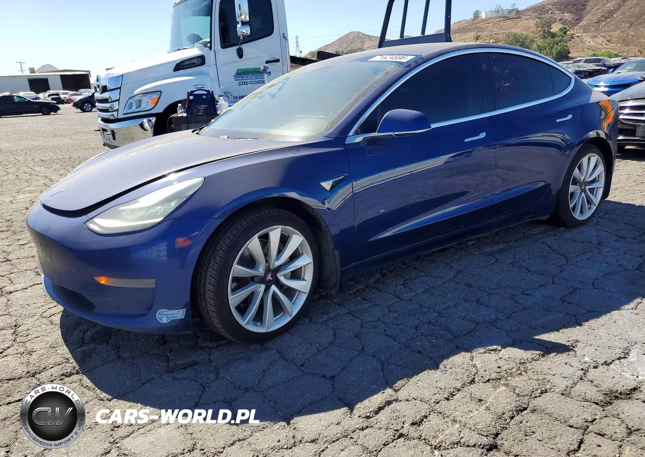 2020 Tesla Model 3 VIN:5YJ3E1EAXLF806276 - 1
