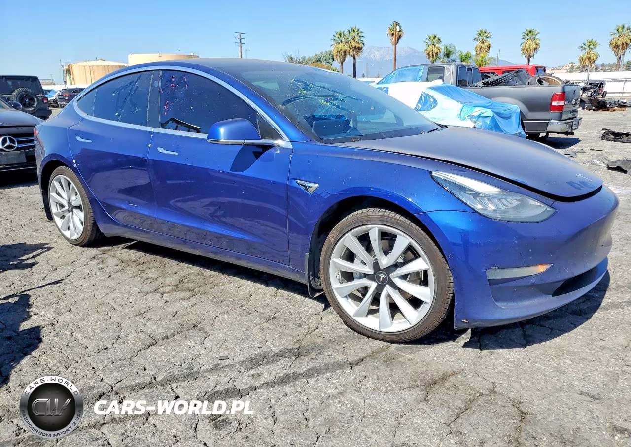 2020 Tesla Model 3 VIN:5YJ3E1EAXLF806276 - 4
