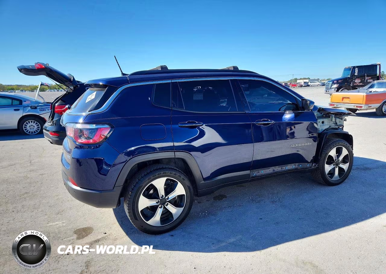 2020 Jeep Compass Latitude VIN:3C4NJDBB0LT252122 - 3