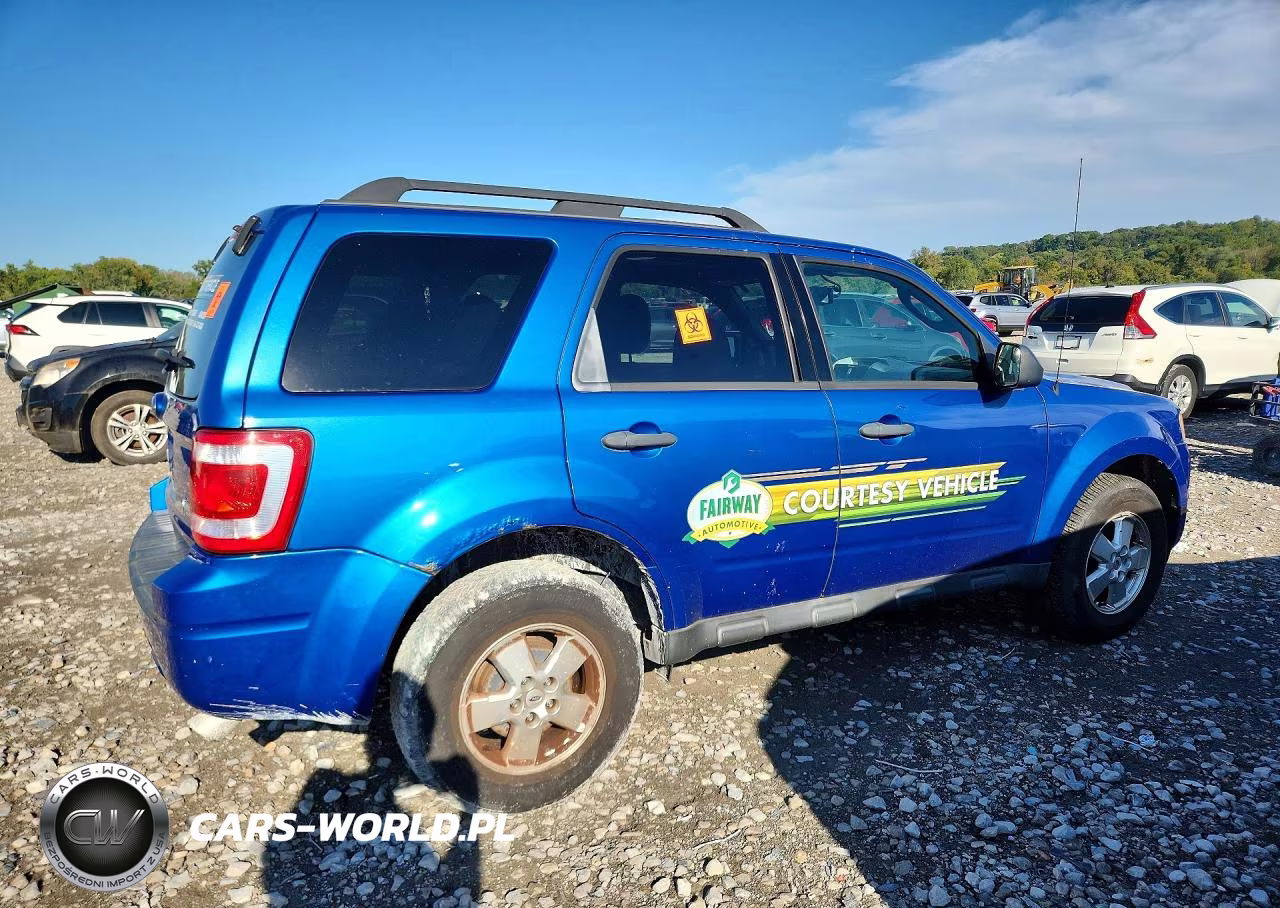 2011 Ford Escape Xlt VIN:1FMCU0DG5BKA53711 - 3