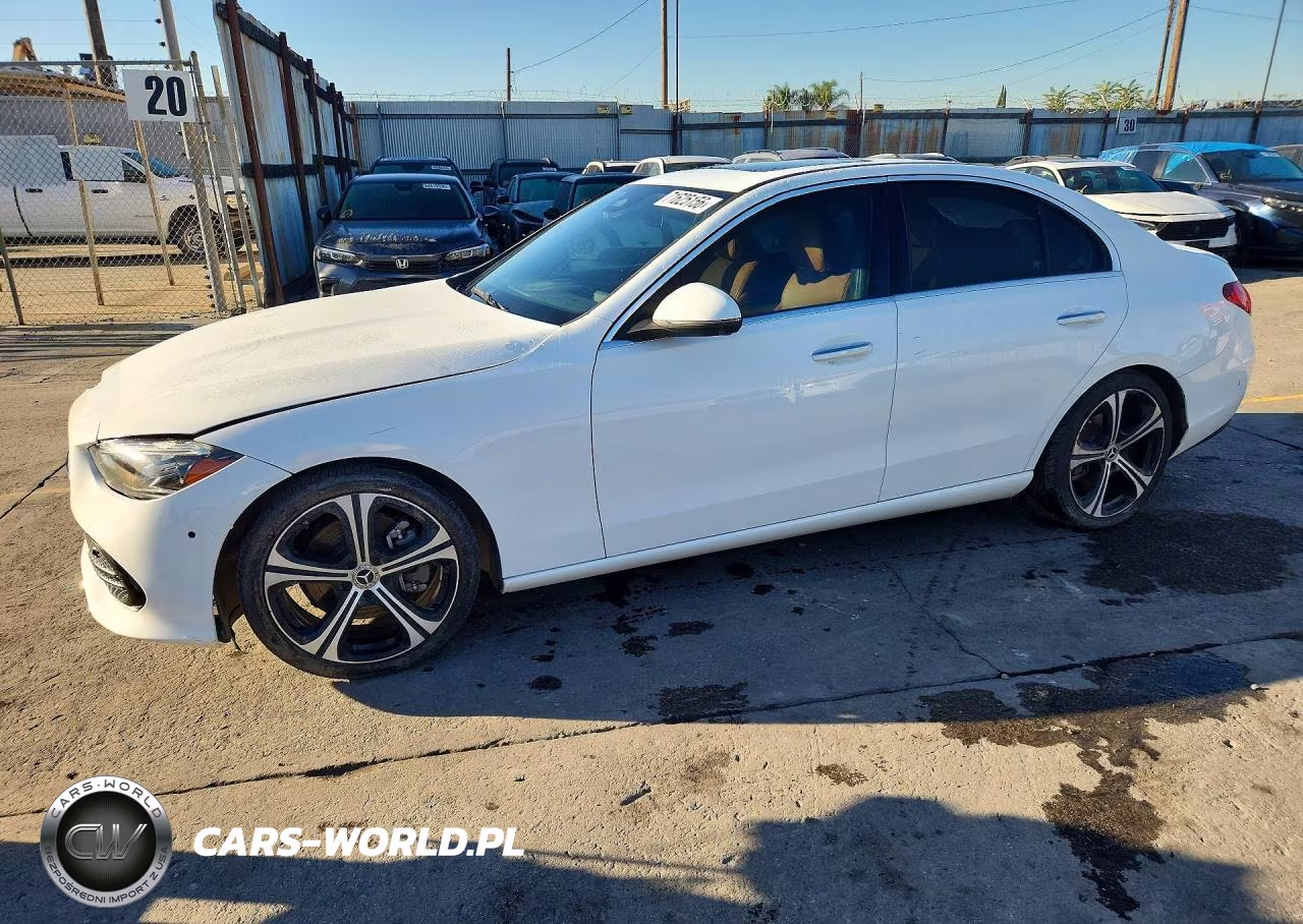 2022 Mercedes-Benz C 300