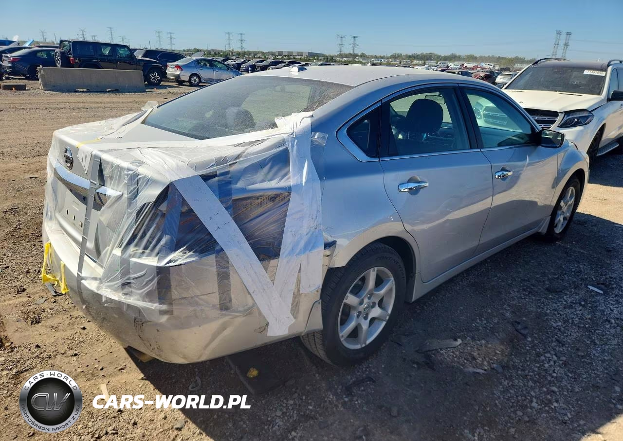 2015 Nissan Altima 2.5 S VIN:1N4AL3AP7FN380500 - 3