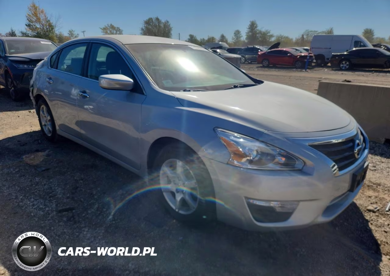 2015 Nissan Altima 2.5 S VIN:1N4AL3AP7FN380500 - 4
