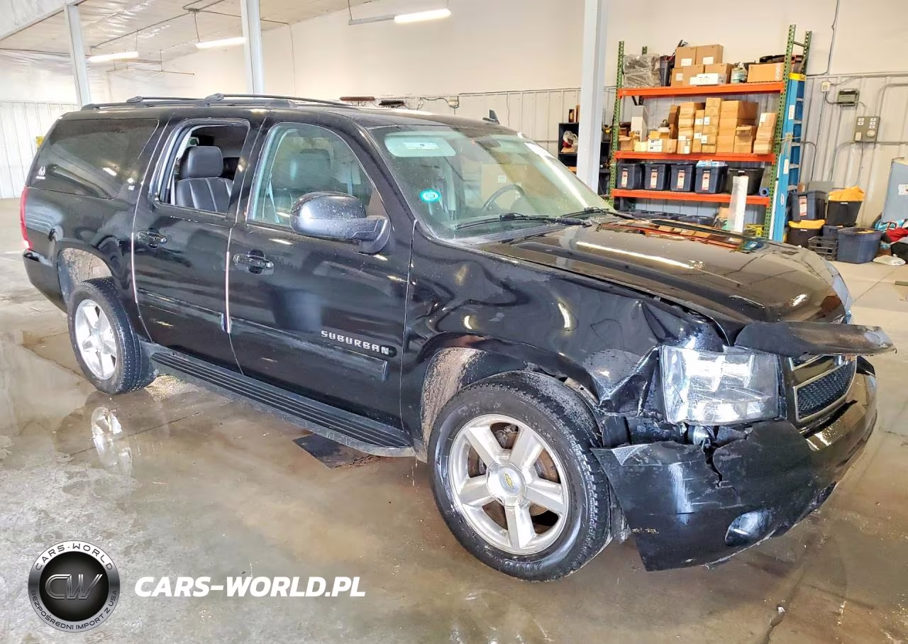 2011 Chevrolet Suburban C1500 Lt VIN:1GNSCJE05BR294421 - 4