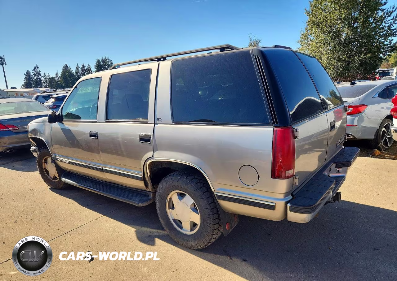 1999 Chevrolet Tahoe K1500 VIN:1GNEK13R9XJ504722 - 2