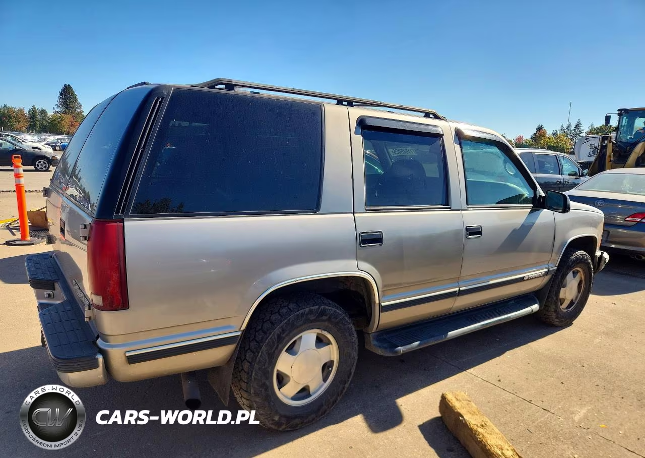 1999 Chevrolet Tahoe K1500 VIN:1GNEK13R9XJ504722 - 3