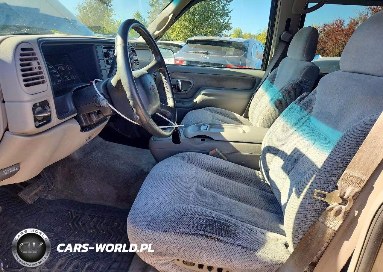 1999 Chevrolet Tahoe K1500 VIN:1GNEK13R9XJ504722 - 7
