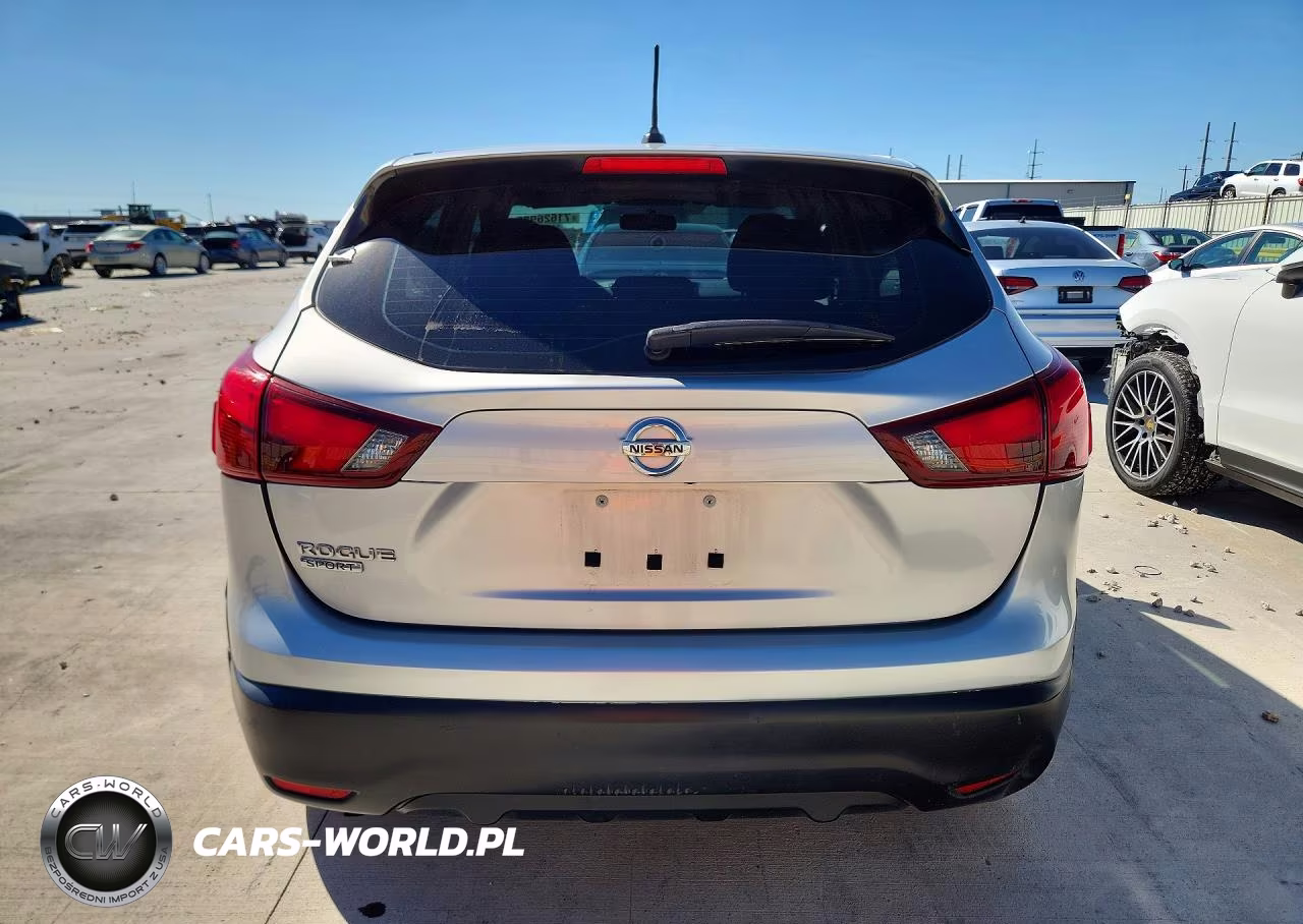 2017 Nissan Rogue Sport S VIN:JN1BJ1CP7HW013523 - 6