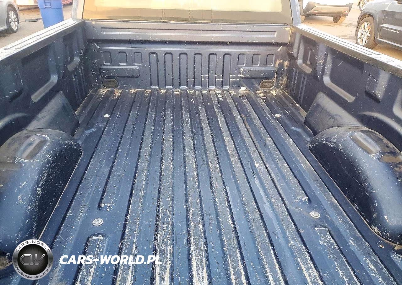 2018 Ford F150 VIN:1FTMF1CB5JKC98960 - 10