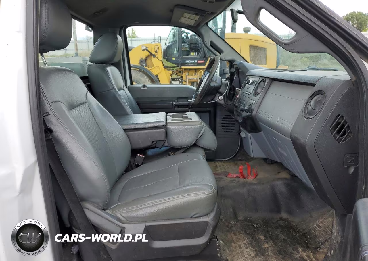 2016 Ford F550 Super Duty VIN:1FDUF5GT9GEB00278 - 10