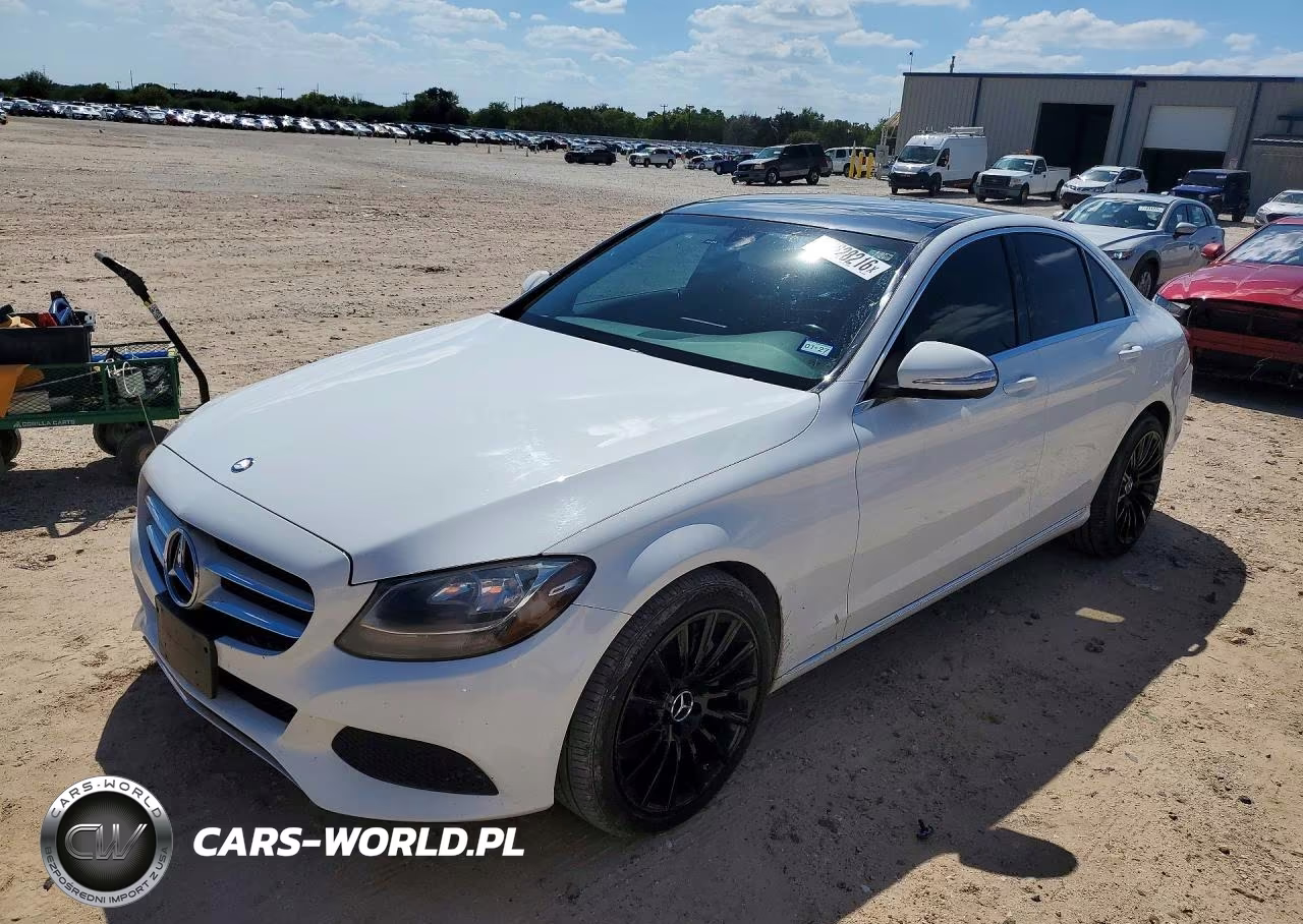 2015 Mercedes-Benz C 300