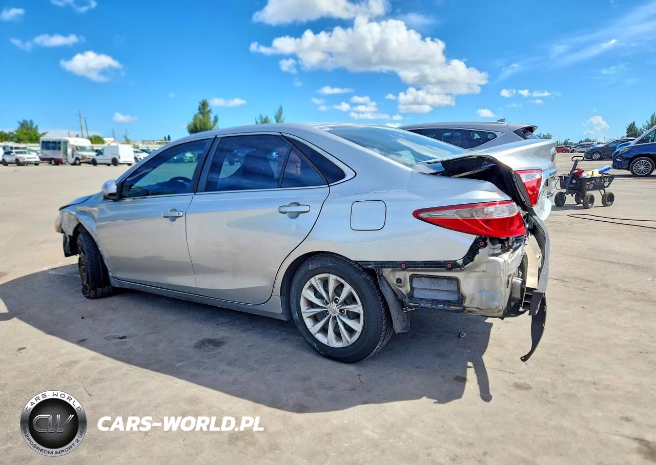 2017 Toyota Camry Le VIN:4T1BF1FK9HU669213 - 2