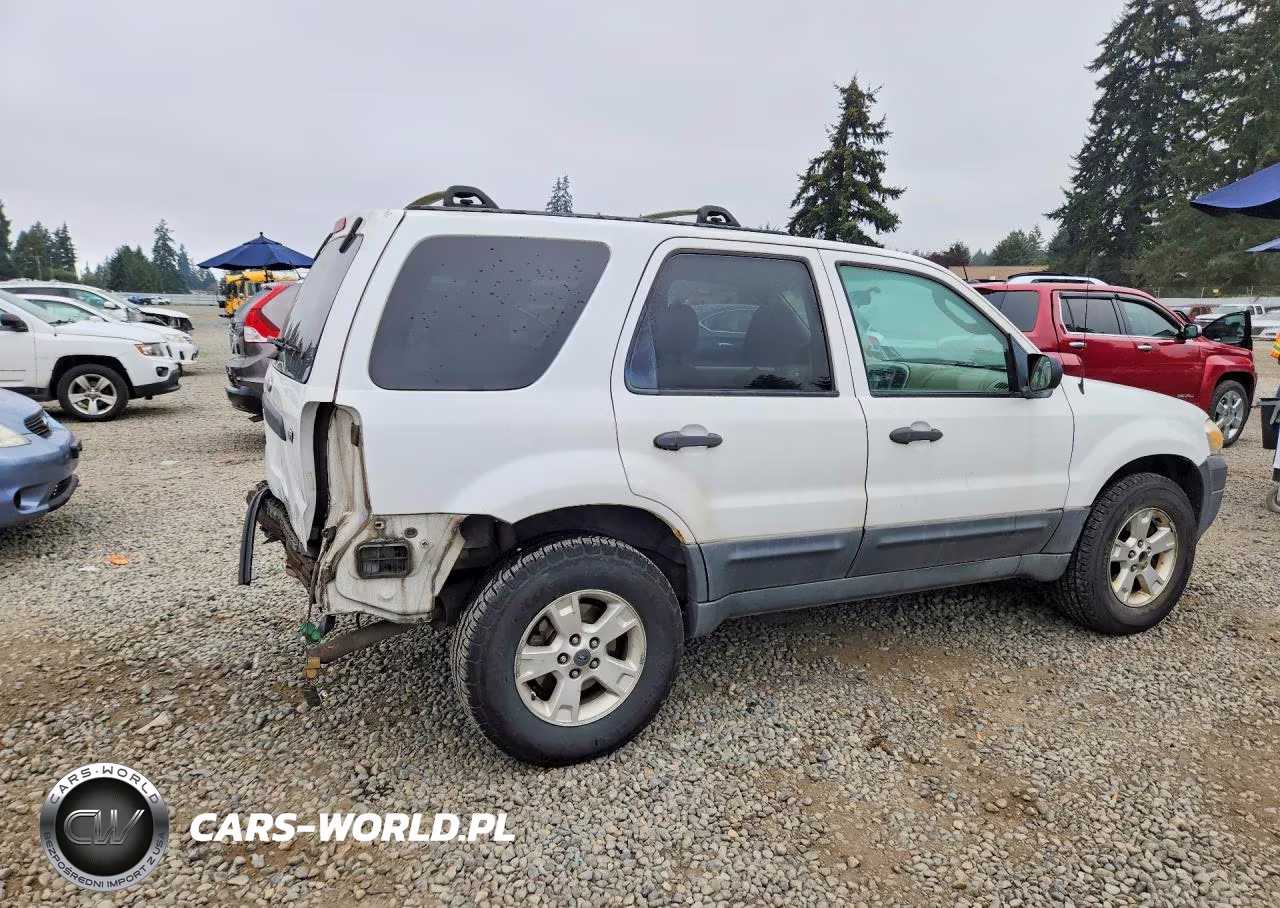 2007 Ford Escape Xlt VIN:1FMCU93127KB27143 - 3
