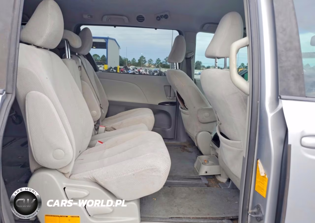 2011 Toyota Sienna Le VIN:5TDKK3DC7BS139034 - 11