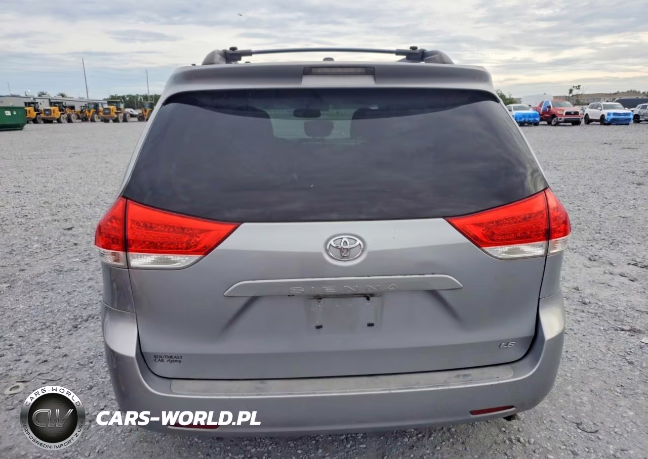 2011 Toyota Sienna Le VIN:5TDKK3DC7BS139034 - 5