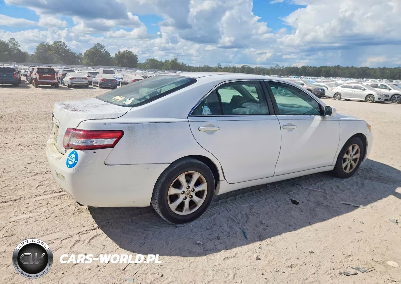 2010 Toyota Camry Le VIN:4T1BF3EK6AU576118 - 3