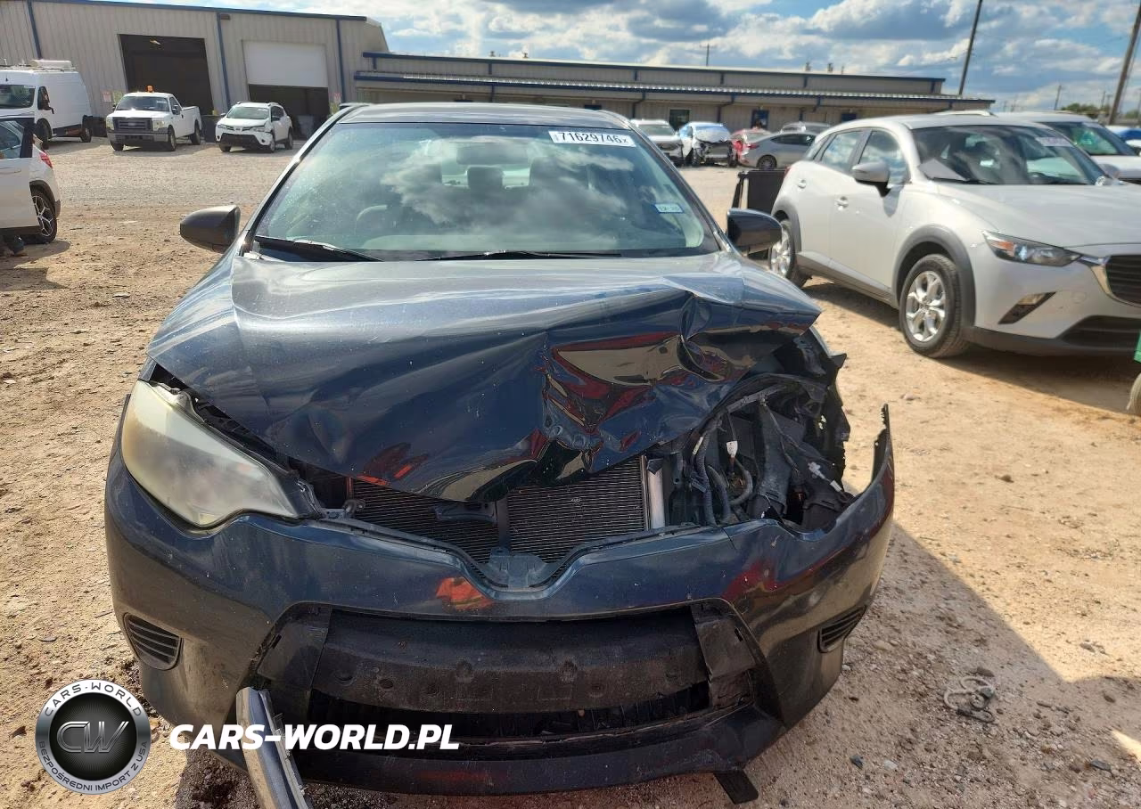 2015 Toyota Corolla Le VIN:2T1BURHE1FC327636 - 5
