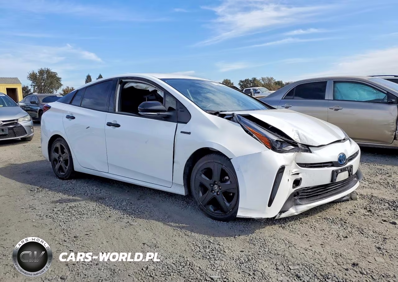 2022 Toyota Prius Nightshade VIN:JTDKAMFUXN3162294 - 4