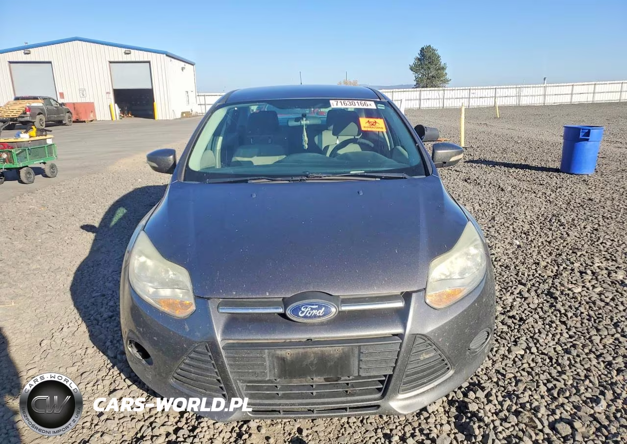 2014 Ford Focus Se VIN:1FADP3F21EL272043 - 5