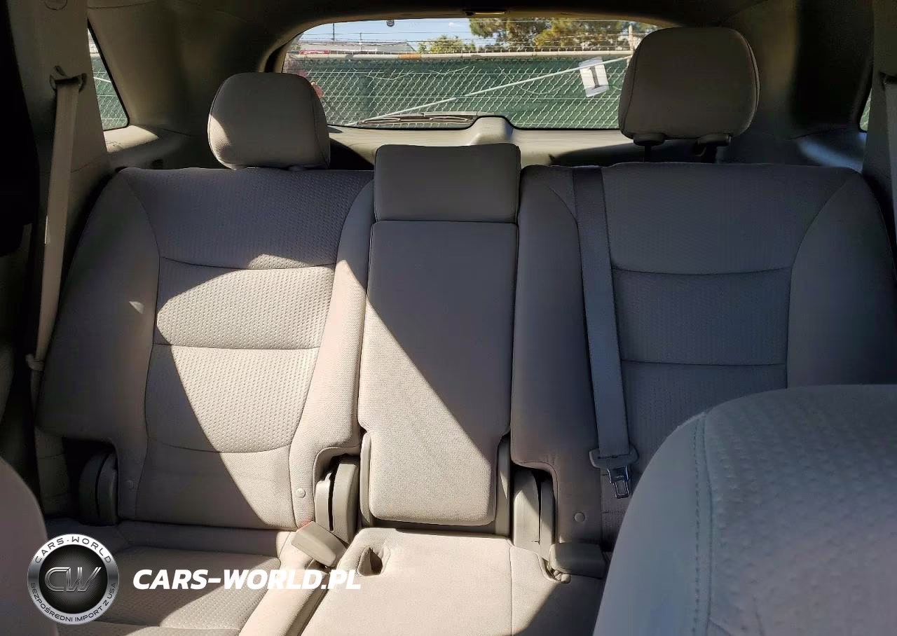 2012 Kia Sorento Lx VIN:5XYKT3A16CG213185 - 10