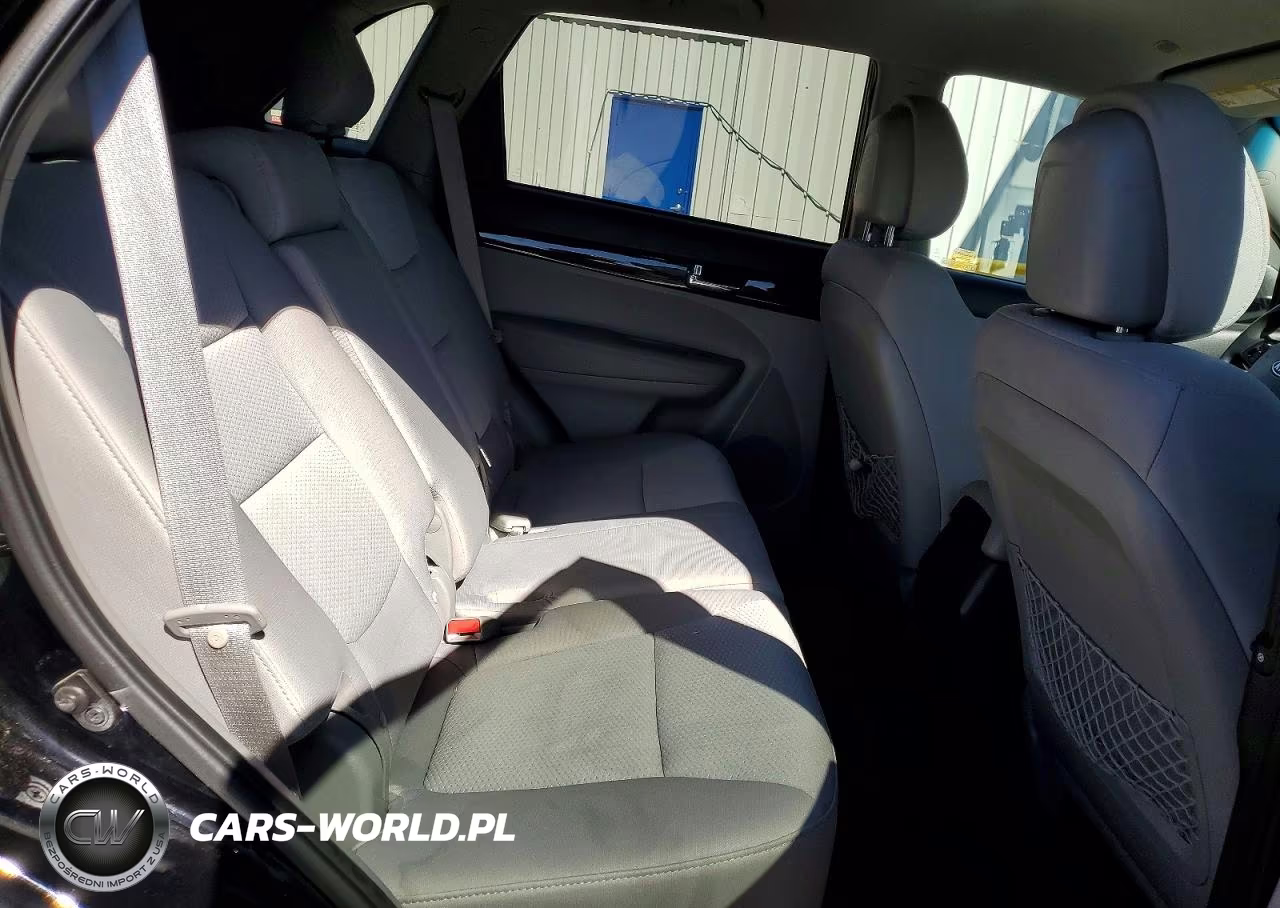 2012 Kia Sorento Lx VIN:5XYKT3A16CG213185 - 11