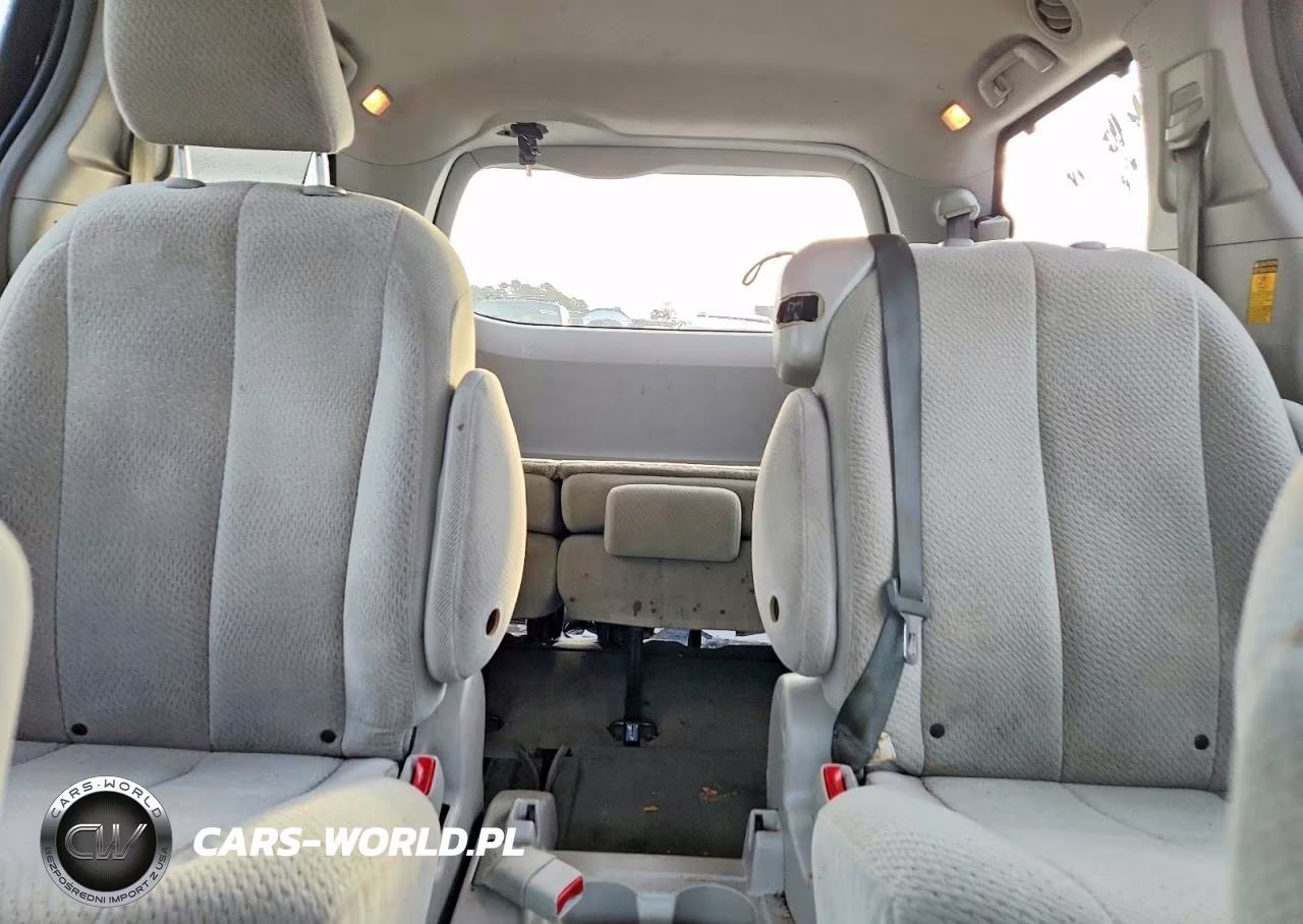 2014 Toyota Sienna Le VIN:5TDKK3DC2ES496819 - 10