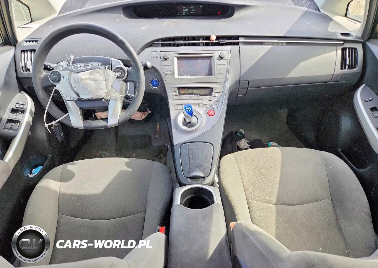 2015 Toyota Prius Two VIN:JTDKN3DU6F1996853 - 8