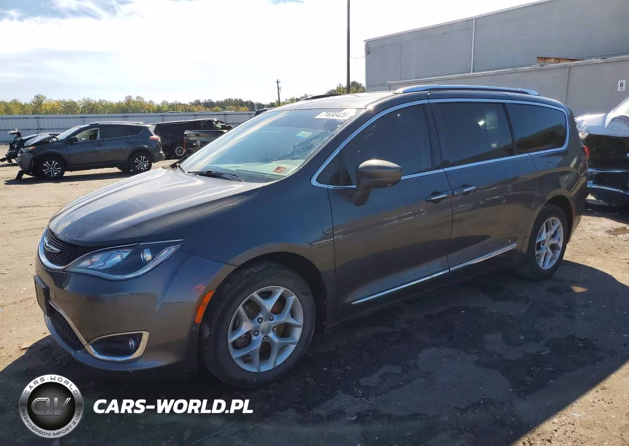 2017 Chrysler Pacifica Touring L Plus VIN:2C4RC1EG6HR669272 - 1